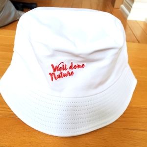 Clarins "Well Done Nature" White Bucket Hat